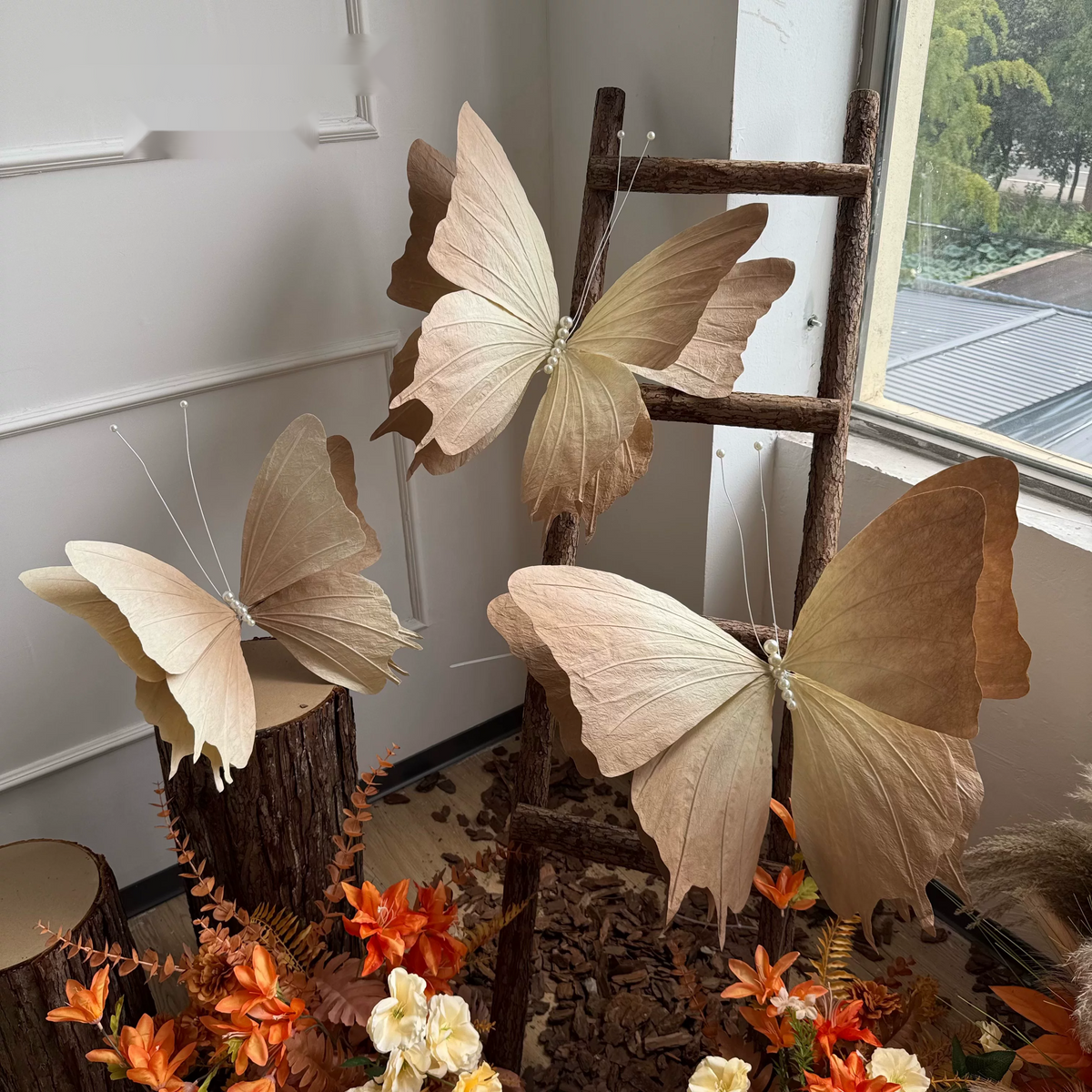 Retro-style autumn/winter wedding Butterfly Flower