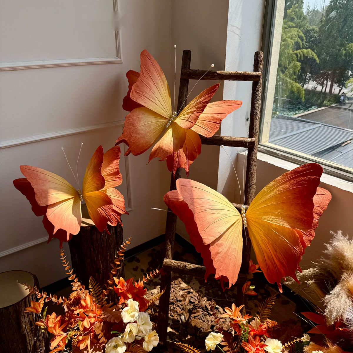 Retro-style autumn/winter wedding Butterfly Flower