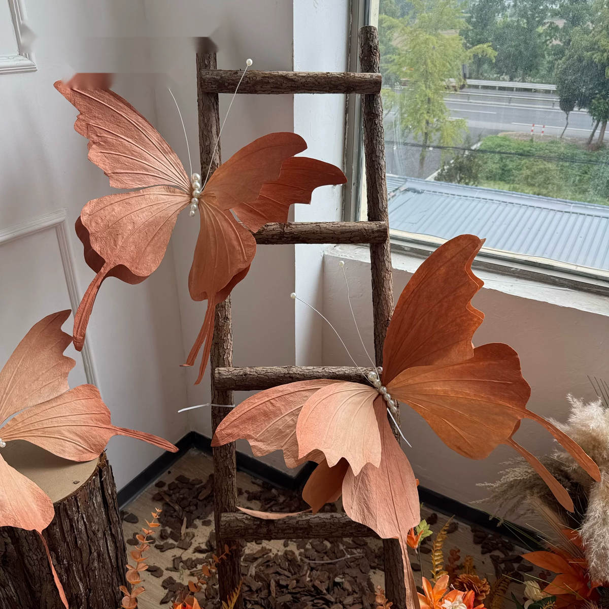 Retro-style autumn/winter wedding Butterfly Flower